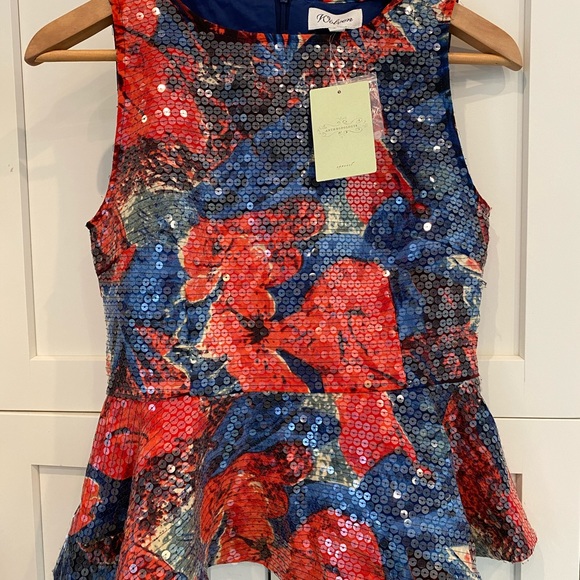 skirt suit - Picture 6 of 8